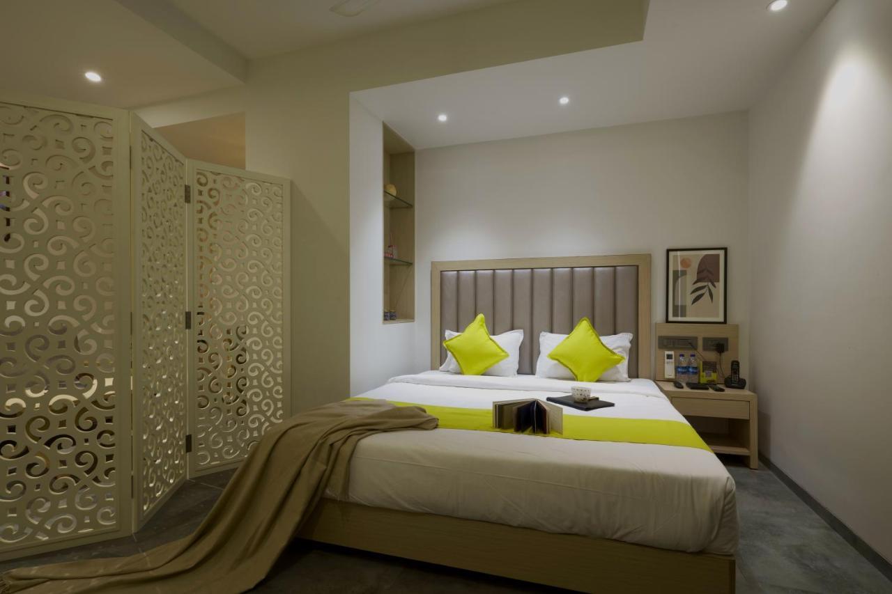 סוראט Hotel Sifat International מראה חיצוני תמונה