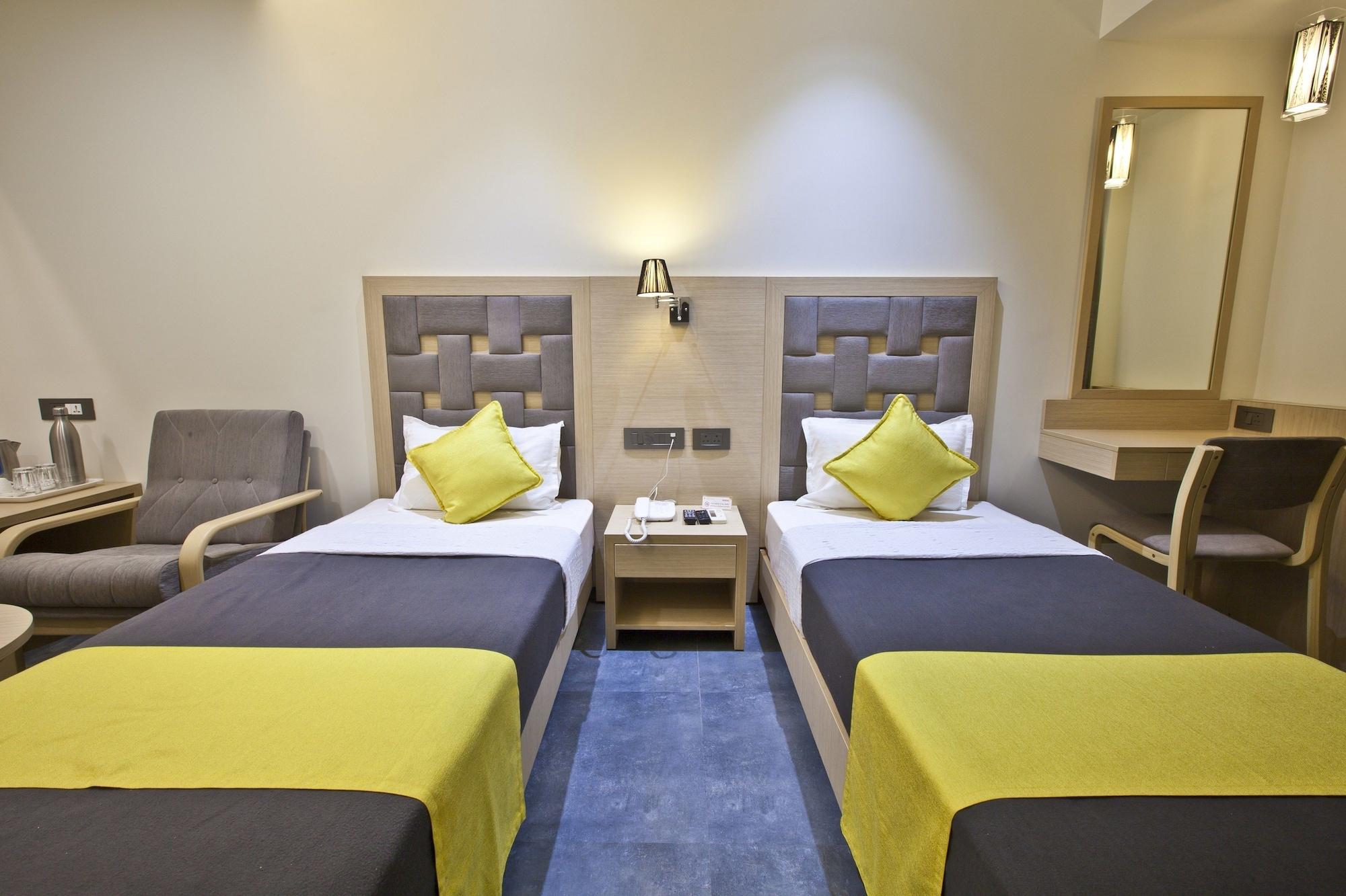 סוראט Hotel Sifat International מראה חיצוני תמונה
