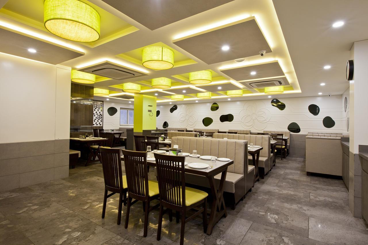 סוראט Hotel Sifat International מראה חיצוני תמונה